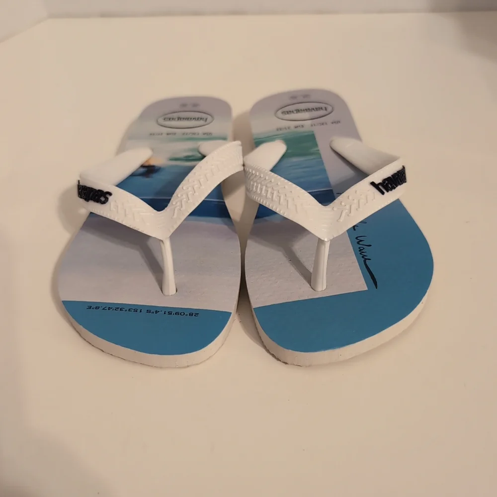 NEW Havaianas Ocean Blue and White Surf Sandals Flip Flops‎ Child 13/1 Youth